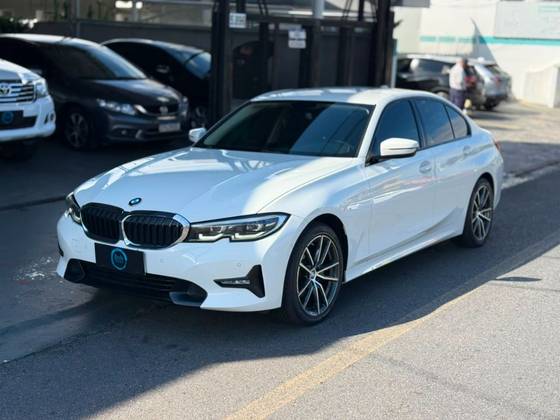 BMW 320i 2.0 16V TURBO GASOLINA SPORT AUTOMÁTICO